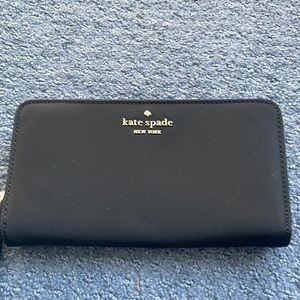 Kate spade large zip around wallet NWT